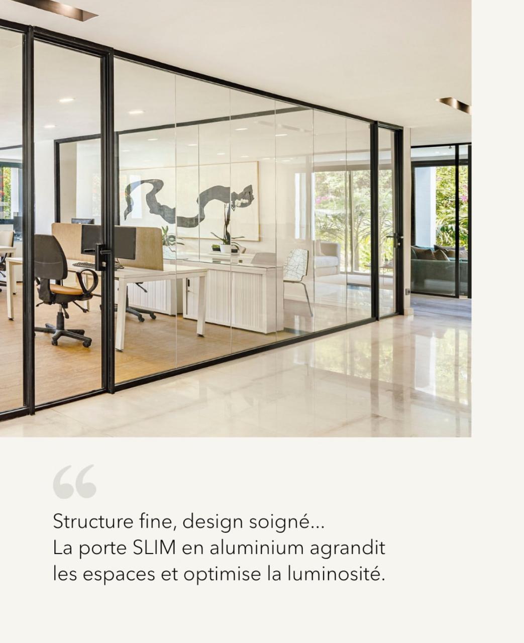 Open space avec faux plafond en dalles